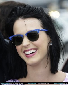 001 Katy Perry candid