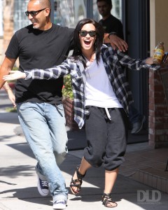 Demi out with friends