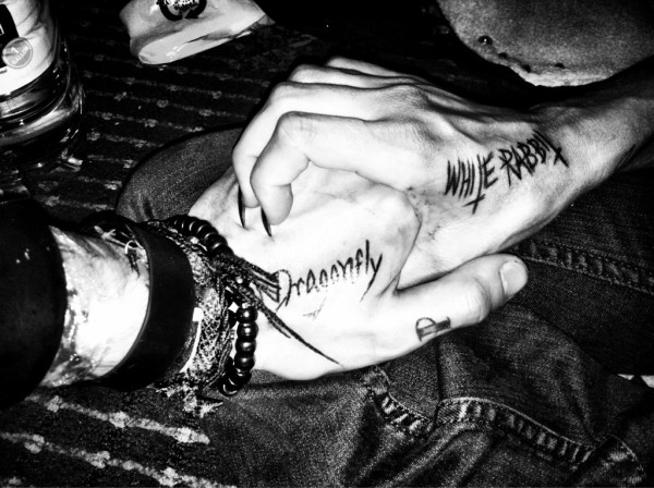 In August 2011 Juliet Simms got two tattoos for her boyfriend Andy Biersack