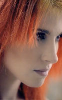 Hayley Williams teased hair