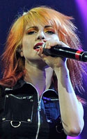 Hayley Williams teased hair
