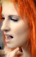 Hayley Williams crimped hair