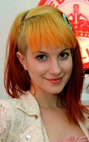 Hayley Williams undercut