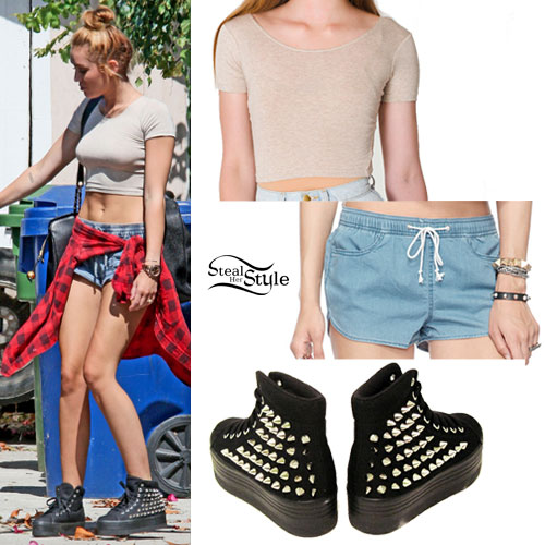 Miley Cyrus: Studded Back Platform Sneakers