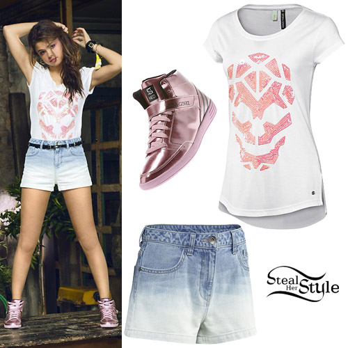Selena Gomez modeling her Adidas NEO clothing line – photo: selgomez-news