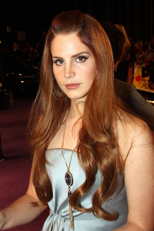 Lana Del Rey Wavy Ginger Long Layers, Pompadour Hairstyle | Steal Her Style