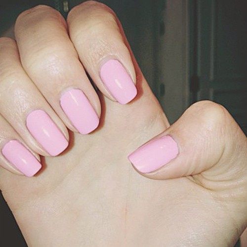 Kendall Jenner Light Pink Nails Steal Her Style