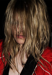 dirty blonde wavy hair