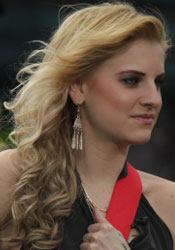 Juliet Simms' Hair