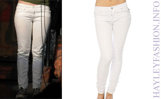 Hayley Williams: White Skinny Jeans