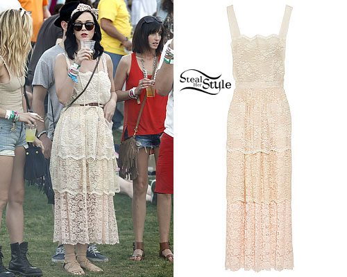 Katy Perry: Lace Maxi Dress