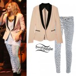 Demi Lovato: Tuxedo Blazer & Leopard Jeans