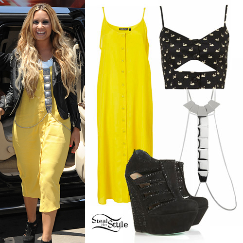 Demi Lovato: Yellow Dress, Body Chain
