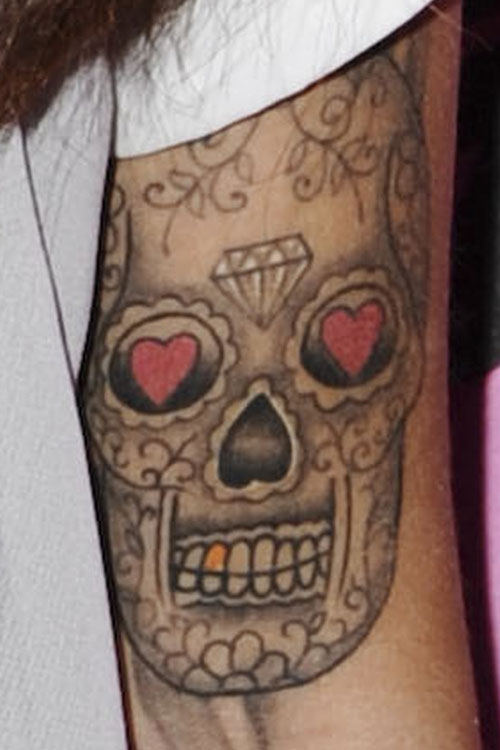 cher-lloyd-sugar-skull-tattoo