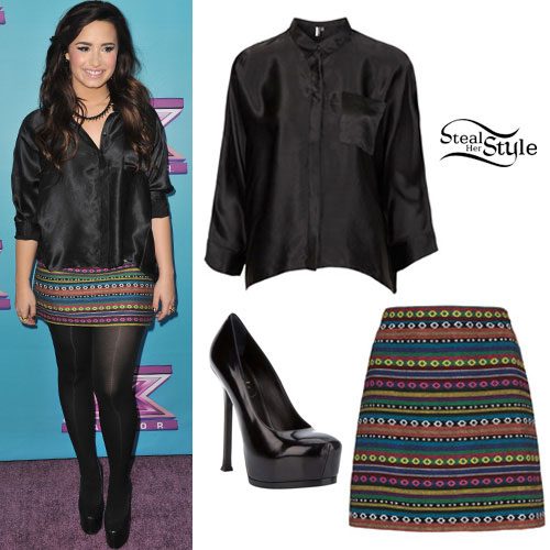 Demi Lovato: Black Shirt, Moroccan Skirt
