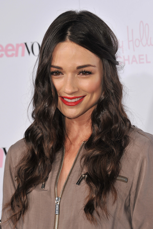 Crystal Reed Clothes & Outfits  Steal Her Style