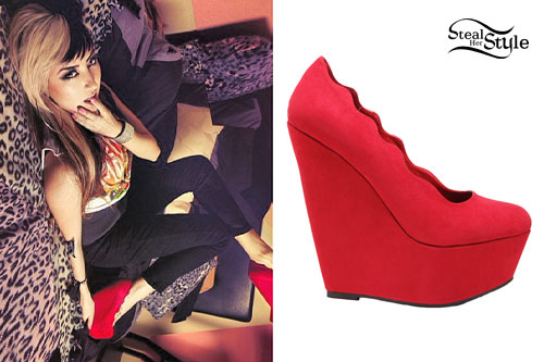 Allison Green: Red Scalloped Wedges