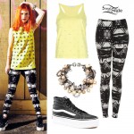 Hayley Williams: Aztec Print Leggings Outfit