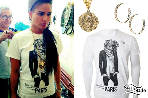 Cassie: Paris T-Shirt, Chain Hoop Earrings