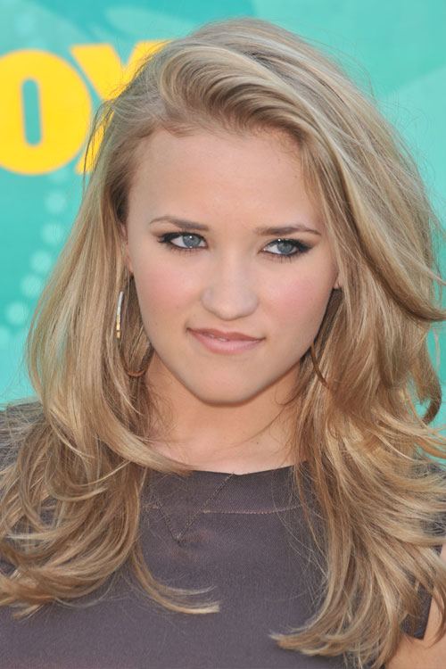 Emily Osment Wavy Honey Blonde Loose Waves, Messy Hairstyle | Steal Her ...