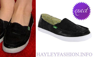 Hayley Williams in Sanuk shoes