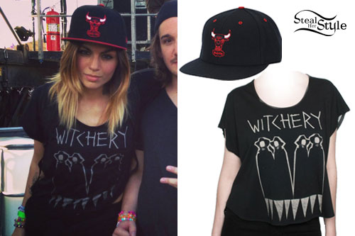 Jahan Yousaf: Witchery Tee, Chicago Bulls Hat