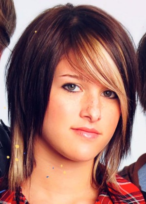 Cassadee Pope Straight Dark Brown Angled Bob, Choppy Layers, Peek-A-Boo ...