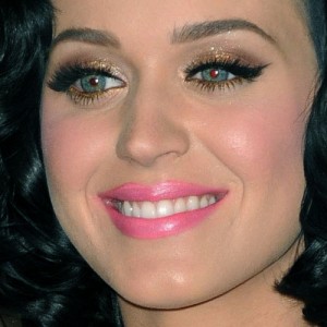 Katy Perry Makeup: Brown Eyeshadow, Gold Eyeshadow & Bubblegum Pink ...