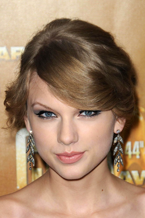 Taylor Swift Wavy Ash Blonde Sideswept Bangs, Updo 