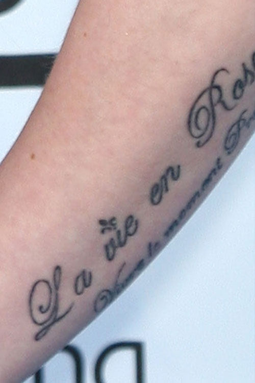 avril-lavigne-la-vie-en-rose-arm-tattoo