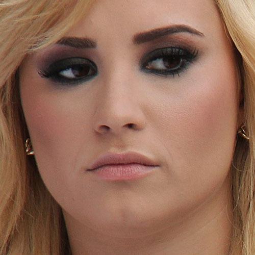 Demi Lovato Makeup Black Eyeshadow