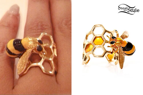 Beyonce: Honeycomb Bee Ring