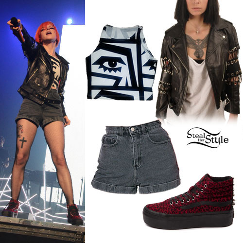 Hayley Williams: Red Platform Sneakers Outfit