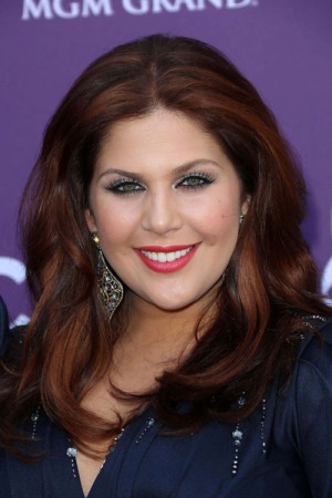 Hillary Scott's Hairstyles & Hair Colors | Steal Her Style