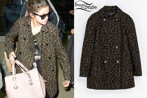 Selena Gomez arriving in Chicago December 10th, 2013 - photo: smg-news