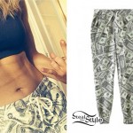 Ellie Goulding: Dollar Bill Print Pants