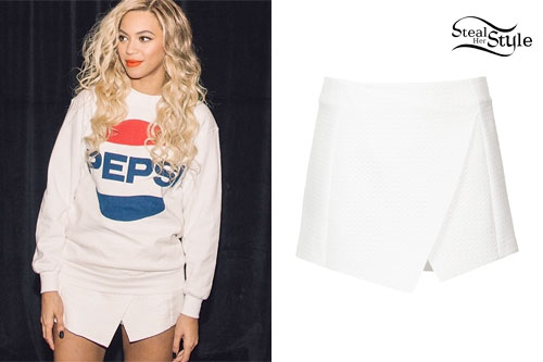Beyoncé: White Textured Wrap Skirt