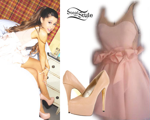 Ariana Grande: Pink Dress, Platform Pumps