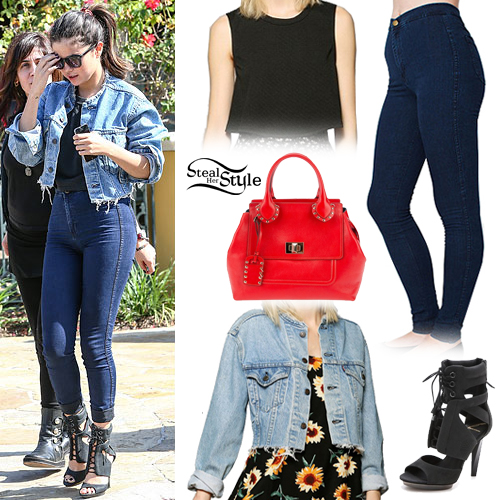 Selena Gomez: Cropped Tank, Blue Jeans