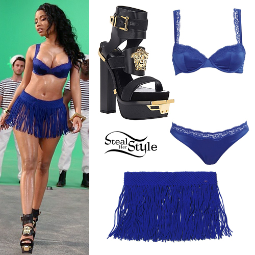 Nicki Minaj: Blue Fringe Skirt Outfit