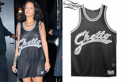 Rihanna leaving Venue Nightclub, May 3rd, 2014 - photo: rihannavault.com