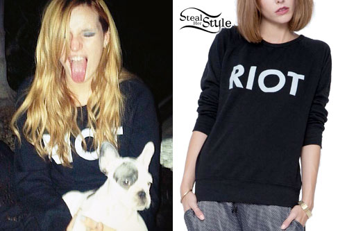 Bella Thorne: Black 'RIOT' Sweatshirt