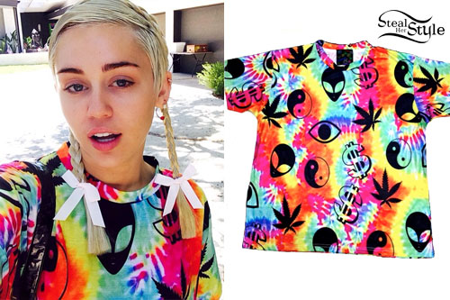 Miley Cyrus: Tie Dye Alien Print T-Shirt