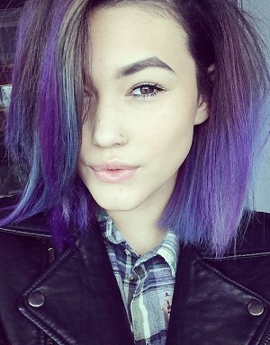 Asami Zdrenka's Hairstyles & Hair Colors | Steal Her Style