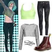 Hayley Williams: Glitter Crop Top, Neon Bra | Steal Her Style