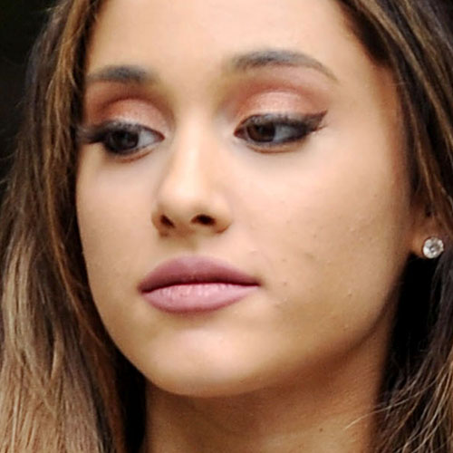 Ariana Grandes Makeup Photos & Products | Steal Her Style