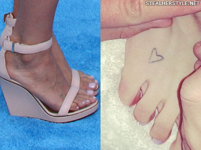Kesha heart foot tattoo