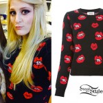 Meghan Trainor: Lips Print Sweater