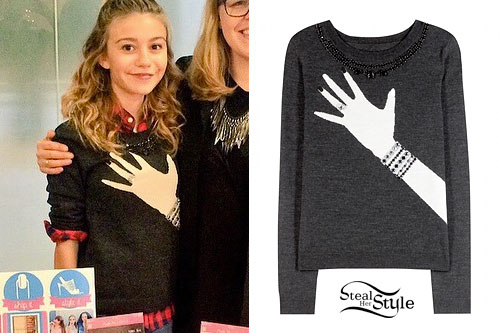 G Hannelius: Hand With Jewelry Sweater