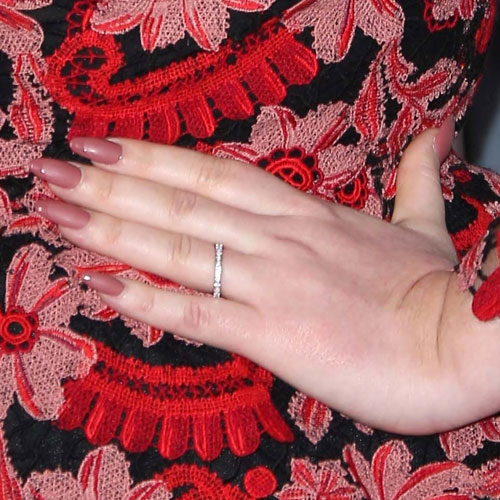 Adele's Nail Polish & Nail Art Steal Her Style